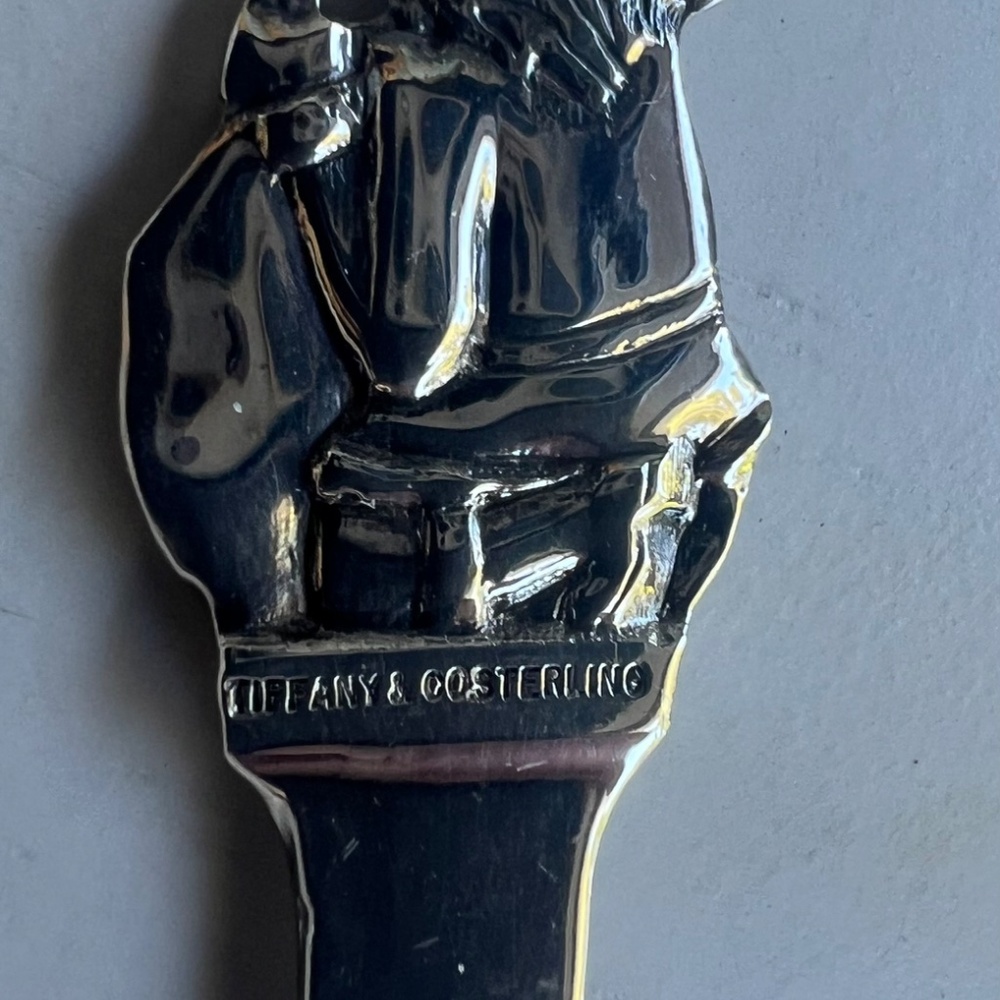 Tiffany and Co Sterling Silver Christmas Spoon - Santa Down the Chimney- - Picture 5 of 16